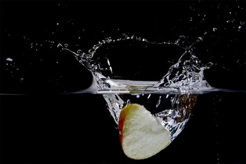 apple-water-high-speed-photography-2
